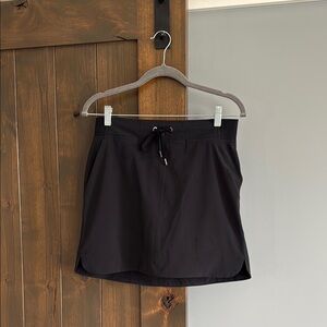 Athleta Black Skirt with Drawstring | Size 4
